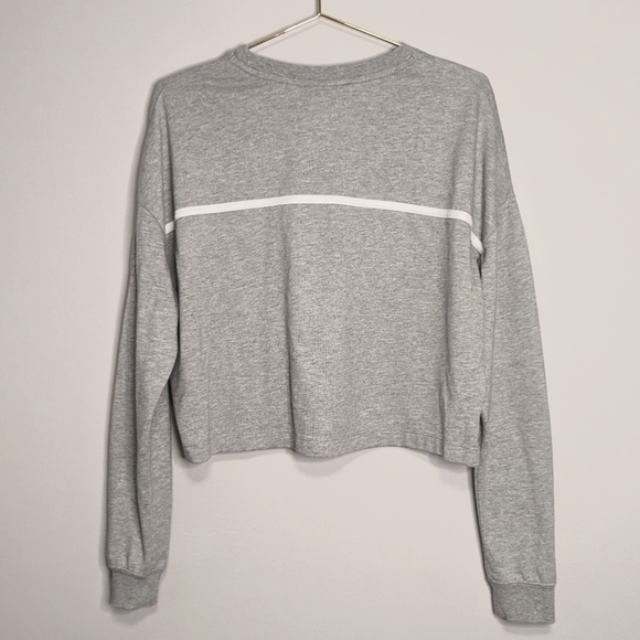 Nike Cropped Crew Neck Swoosh L/S Jersey Tee Top Size Small Grey AR3754-063 EUC - Picture 10 of 10
